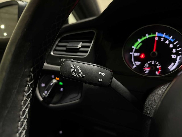 Volkswagen golf gte 1.4 tsi 204pk 2015 (origineel-nl), 1-znb-51 - afbeelding 28 van  51