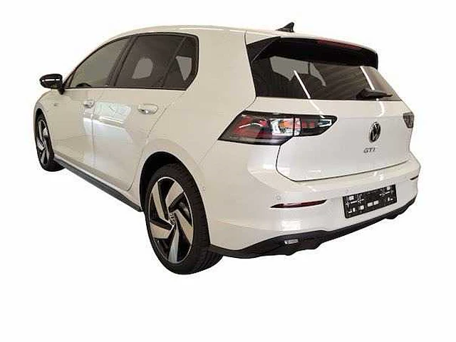 Volkswagen golf gte 1.5 ehybrid 272pk automaat 2025 garantie 2030 - afbeelding 8 van  36