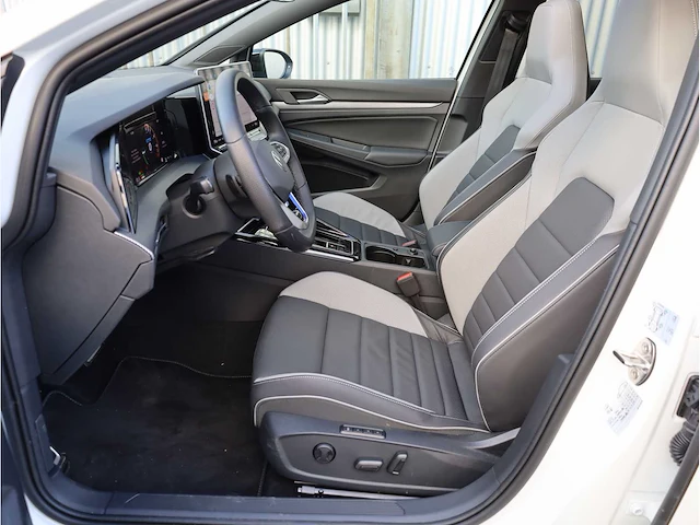 Volkswagen golf gte 1.5 ehybrid 272pk automaat 2025 garantie 2030 - afbeelding 6 van  50