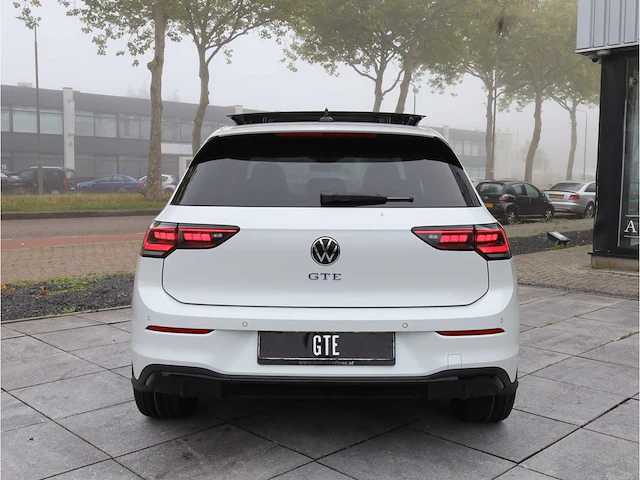 Volkswagen golf gte 1.5 ehybrid 272pk automaat 2025 garantie 2030 - afbeelding 34 van  50