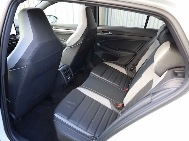 Volkswagen golf gte 1.5 ehybrid 272pk automaat 2025 garantie 2030 - afbeelding 25 van  44