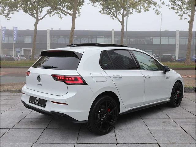 Volkswagen golf gte 1.5 ehybrid 272pk automaat 2025 garantie 2030 - afbeelding 41 van  44