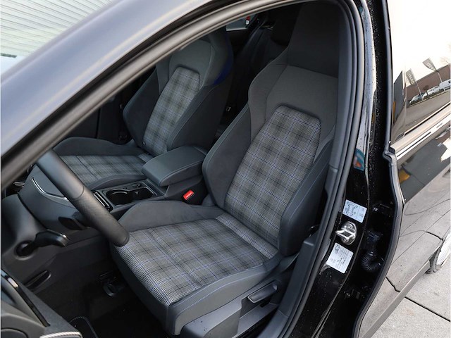 Volkswagen golf gte 1.5 ehybrid 272pk automaat 2025, kbd-02-p - afbeelding 6 van  42