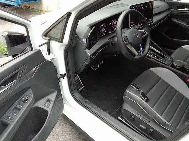 Volkswagen golf gte 1.5 ehybrid 272pk automaat 2026 garantie 2031 - afbeelding 13 van  36