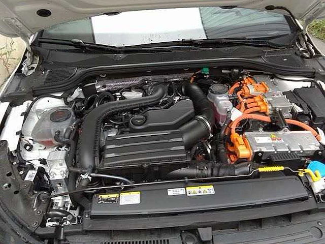 Volkswagen golf gte 1.5 ehybrid 272pk automaat 2026 garantie 2031 - afbeelding 21 van  36