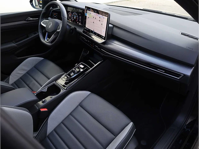 Volkswagen golf gte 1.5 ehybrid 272pk automaat 2026 garantie 2031 - afbeelding 7 van  57