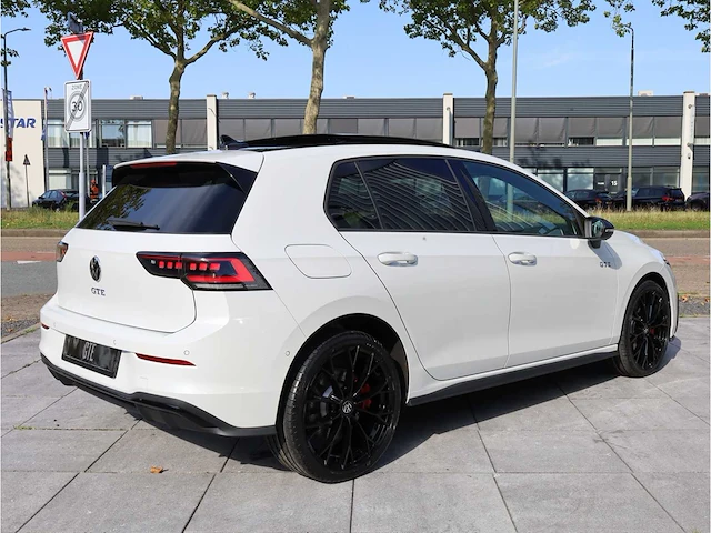 Volkswagen golf gte 1.5 ehybrid 272pk automaat 2026 garantie 2031 - afbeelding 51 van  54