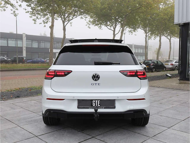 Volkswagen golf gte 1.5 ehybrid 272pk automaat 2026 garantie 2031 - afbeelding 35 van  41