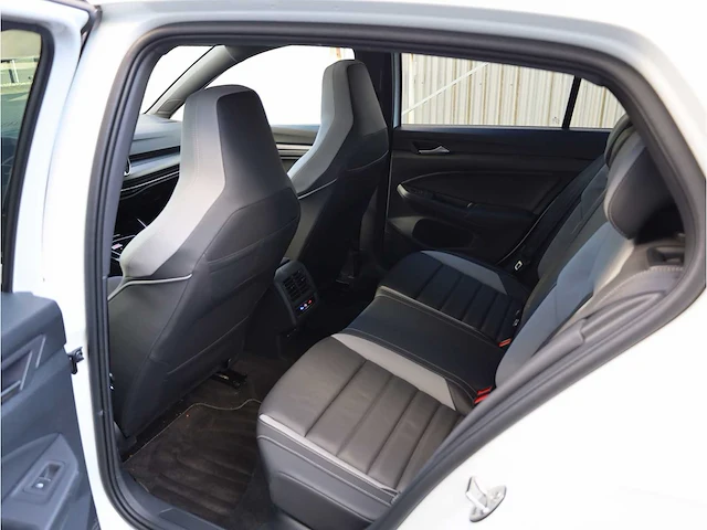 Volkswagen golf gte 1.5 ehybrid 272pk automaat 2026 garantie 2031 - afbeelding 34 van  55