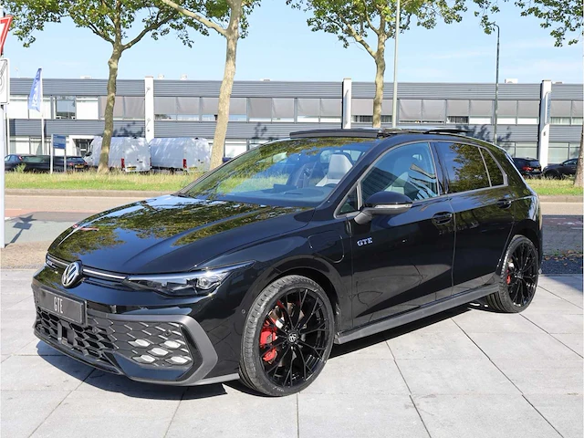 Volkswagen golf gte 1.5 ehybrid 272pk automaat 2026 garantie 2031 - afbeelding 2 van  57