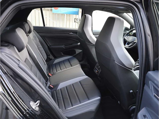 Volkswagen golf gte 1.5 ehybrid 272pk automaat 2026 garantie 2031 - afbeelding 41 van  57