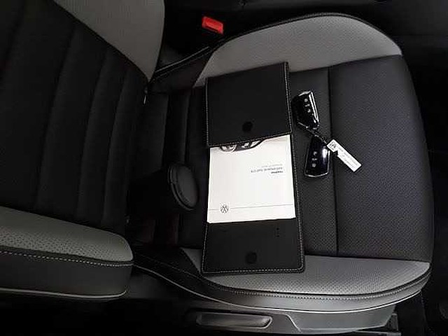 Volkswagen golf gte 1.5 ehybrid phev 272pk automaat 2025 garantie 2030 - afbeelding 4 van  24
