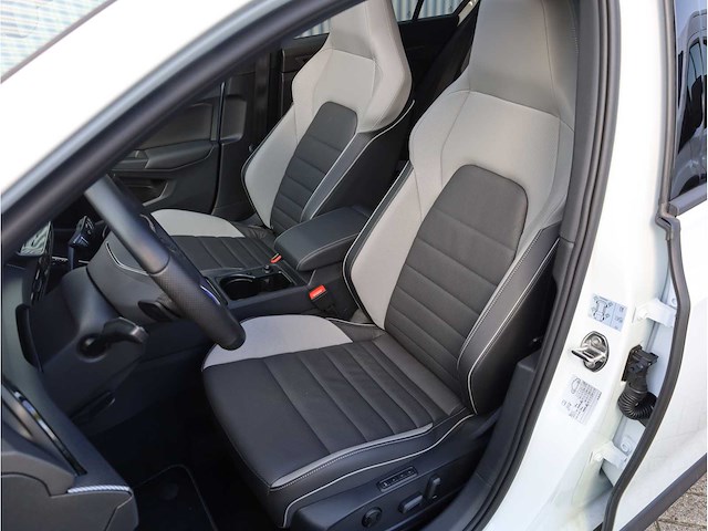 Volkswagen golf gte 1.5 ehybrid phev 272pk automaat 2025 garantie 2030 - afbeelding 6 van  52