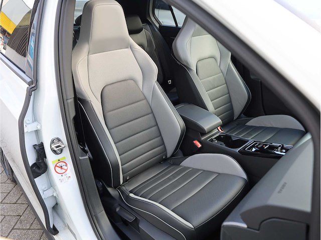 Volkswagen golf gte 1.5 ehybrid phev 272pk automaat 2025 garantie 2030 - afbeelding 36 van  52