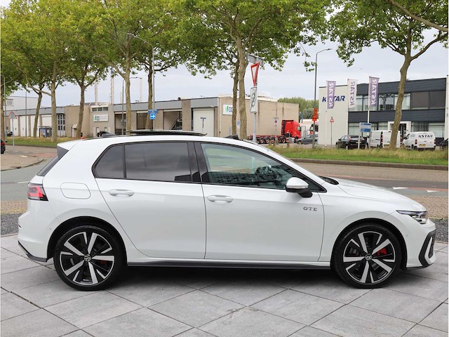 Volkswagen golf gte 1.5 ehybrid phev 272pk automaat 2025 garantie 2030 - afbeelding 50 van  52