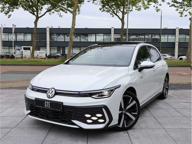 Volkswagen golf gte 1.5 ehybrid phev 272pk automaat 2025 garantie 2030 - afbeelding 1 van  53