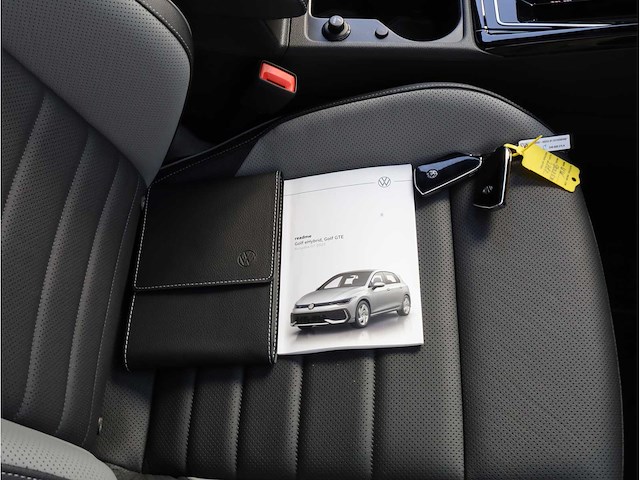 Volkswagen golf gte 1.5 ehybrid phev 272pk automaat 2025 garantie 2030 - afbeelding 41 van  53
