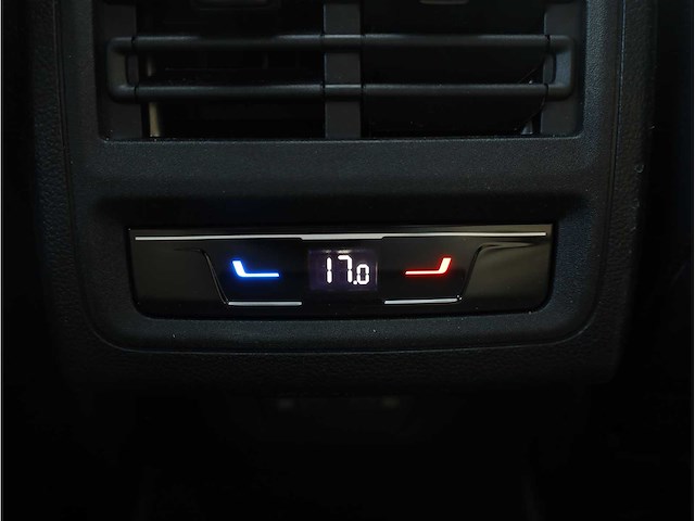Volkswagen golf gte 1.5 ehybrid phev 272pk automaat 2025 garantie 2030 - afbeelding 35 van  53
