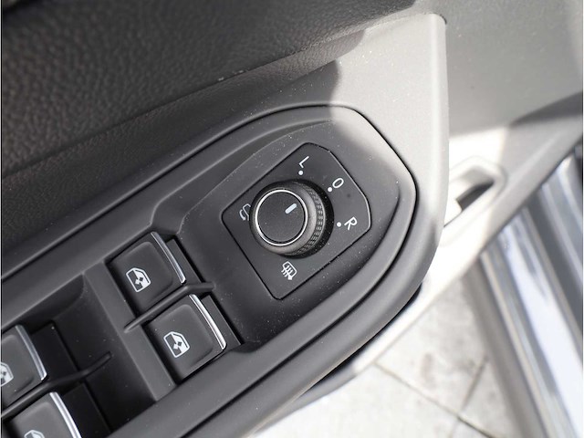 Volkswagen golf gte 1.5 ehybrid phev 272pk automaat 2025, kvk-28-v - afbeelding 39 van  45