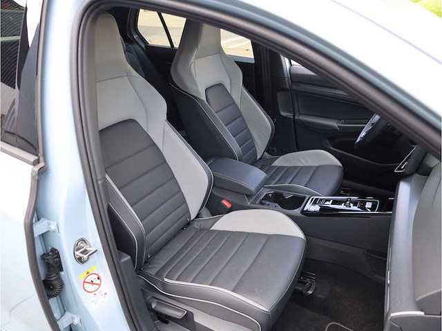 Volkswagen golf gte 1.5 ehybrid phev 272pk automaat 2025 - afbeelding 31 van  39