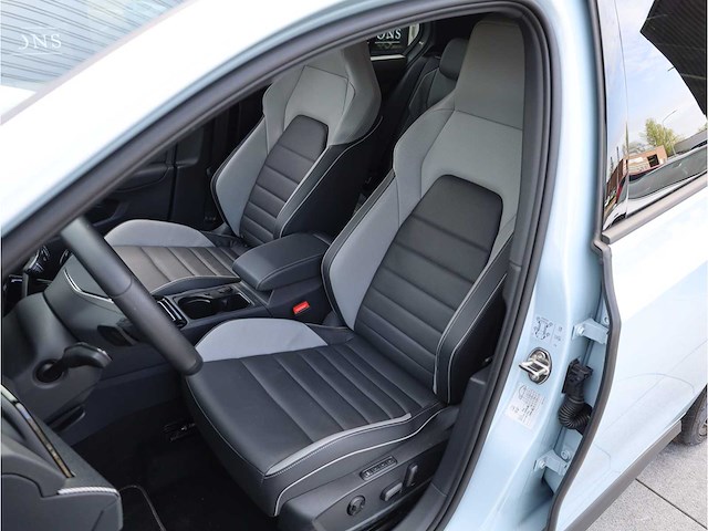Volkswagen golf gte 1.5 ehybrid phev 272pk automaat 2025 - afbeelding 6 van  47