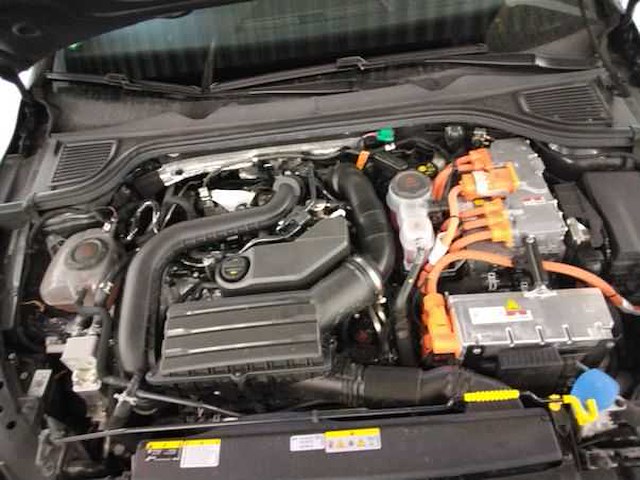 Volkswagen golf gte 1.5 ehybrid phev 272pk automaat 2025 - afbeelding 3 van  16
