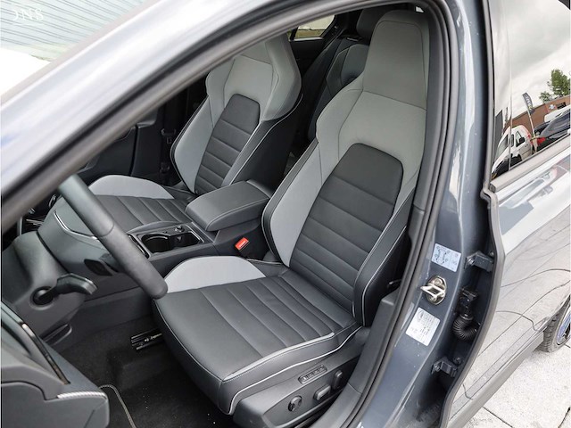 Volkswagen golf gte 1.5 ehybrid phev 272pk automaat 2025 - afbeelding 6 van  48