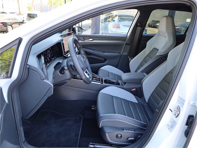 Volkswagen golf gte 1.5 ehybrid phev 272pk automaat 2025 - afbeelding 9 van  23