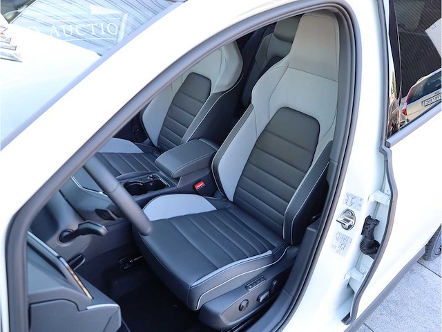 Volkswagen golf gte 1.5 ehybrid phev 272pk automaat 2025 - afbeelding 6 van  52