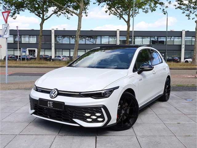 Volkswagen golf gte 1.5 ehybrid phev 272pk automaat 2025 - afbeelding 1 van  52