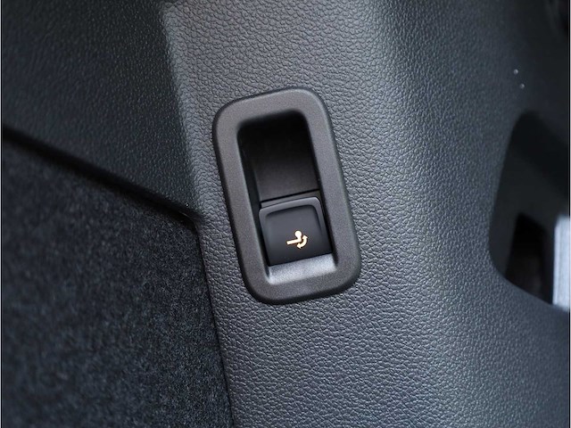 Volkswagen golf gte 1.5 ehybrid phev 272pk automaat 2025 - afbeelding 31 van  52