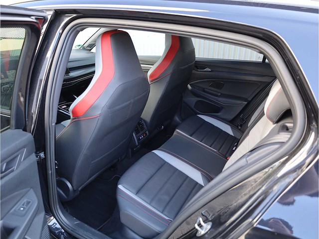 Volkswagen golf gti 2.0 tsi 245pk automaat 2023 - afbeelding 26 van  36