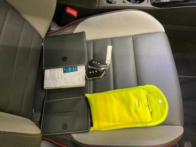 Volkswagen golf gti 2.0 tsi 245pk automaat 2023 - afbeelding 2 van  17