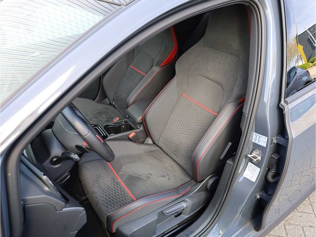 Volkswagen golf gti clubsport 2.0 tsi 300pk automaat 2022, hks-13-f - afbeelding 4 van  33