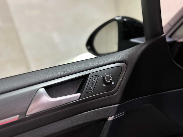 Volkswagen golf gti performance vii 2.0 tsi golf 7 245pk 2019, g-609-hx - afbeelding 28 van  59