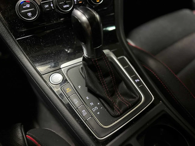 Volkswagen golf gti performance vii 2.0 tsi golf 7 245pk 2019, g-609-hx - afbeelding 30 van  60