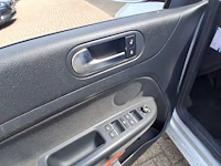 Volkswagen golf plus 1.4 tsi highline | 90-rxd-9 - afbeelding 6 van  34