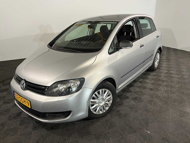 Volkswagen golf plus 1.6 tdi trendl.bluem, 82-sgh-9 - afbeelding 1 van  1