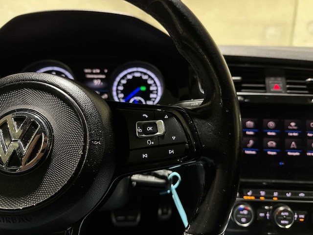 Volkswagen golf r 2.0 tsi 4motion golf 7.5 vii 311pk 2017, n-687-zp - afbeelding 20 van  44