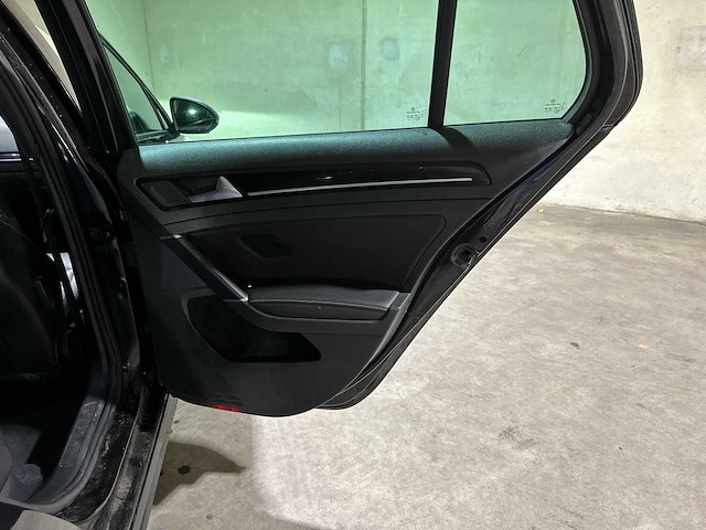 Volkswagen golf r 2.0 tsi 4motion golf 7.5 vii 311pk 2017, n-687-zp - afbeelding 31 van  44