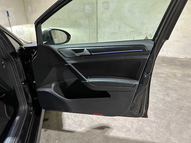 Volkswagen golf r 2.0 tsi 4motion golf 7.5 vii 311pk 2017, n-687-zp - afbeelding 32 van  44