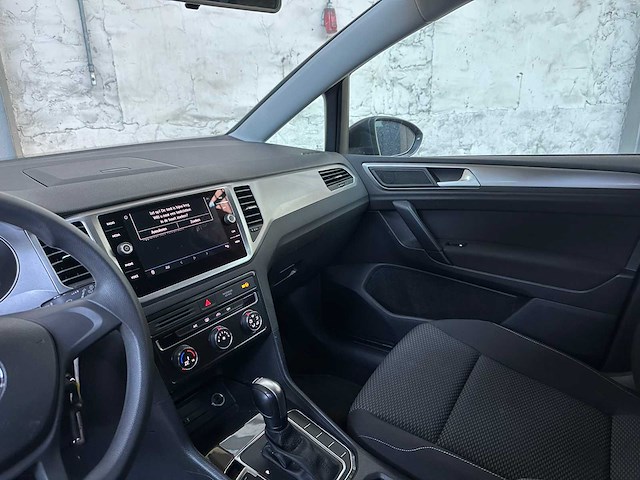 Volkswagen golf sportsvan 1.0 tsi highline 110pk 2018, n-155-rt - afbeelding 11 van  39