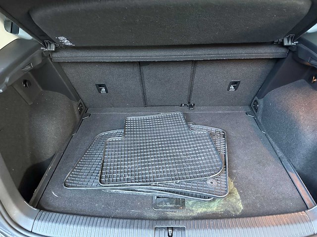 Volkswagen golf sportsvan 1.0 tsi highline 110pk 2018, n-155-rt - afbeelding 22 van  39