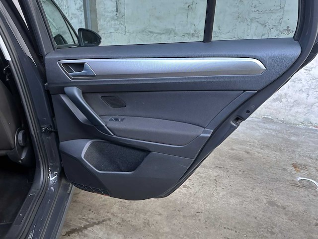 Volkswagen golf sportsvan 1.0 tsi highline 110pk 2018, n-155-rt - afbeelding 24 van  39