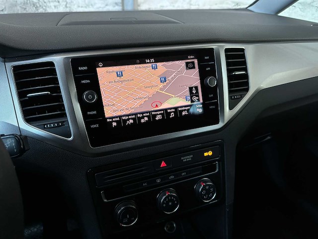 Volkswagen golf sportsvan 1.0 tsi highline 110pk 2018, n-155-rt - afbeelding 18 van  39