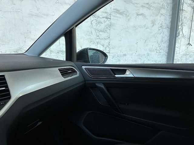 Volkswagen golf sportsvan 1.0 tsi highline 110pk 2018, n-155-rt - afbeelding 19 van  39