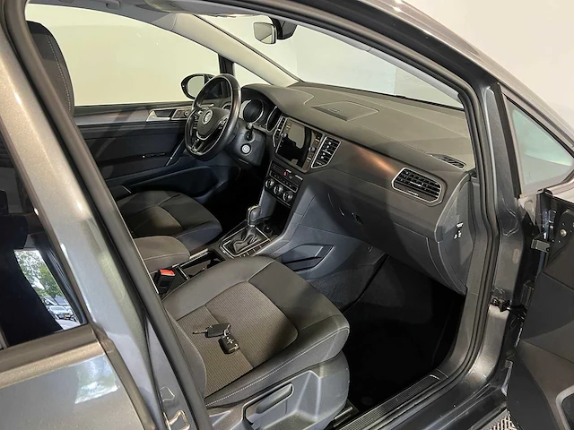Volkswagen golf sportsvan 1.0 tsi highline edition, h-155-fj - afbeelding 18 van  20