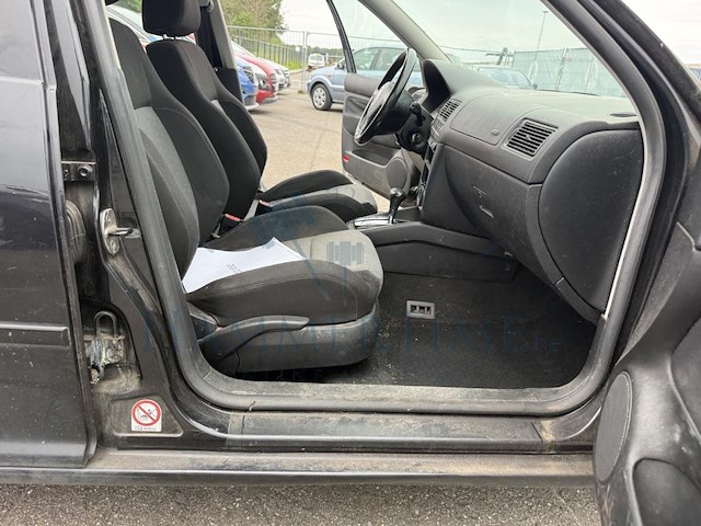 Volkswagen golf sw 1.6i base 102 at, 2004 - afbeelding 20 van  39