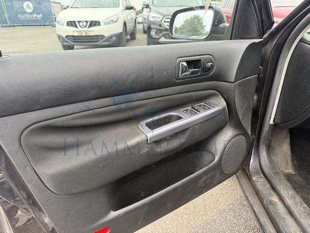 Volkswagen golf sw 1.6i base 102 at, 2004 - afbeelding 37 van  39