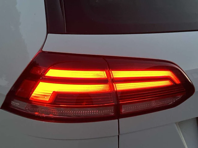 Volkswagen golf variant 1.5 tsi comfortline business | xf-200-d - afbeelding 35 van  45